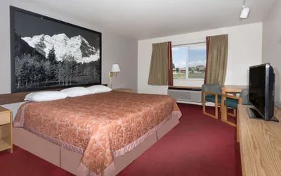 Photo 4 - Super 8 by Wyndham Fruita