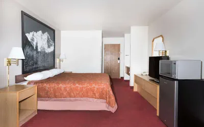 Photo 3 - Super 8 by Wyndham Fruita