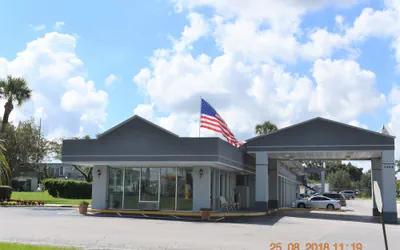 Photo 5 - Super 8 by Wyndham Ocala I-75
