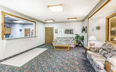 Photo 3 - Super 8 by Wyndham Willcox