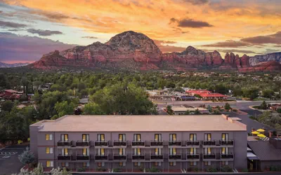 Photo 2 - Aiden by Best Western Sedona