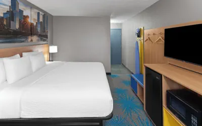 Photo 5 - Days Inn by Wyndham Waukegan
