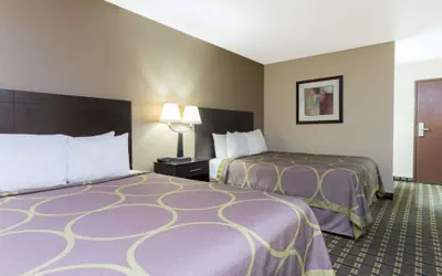 Photo 5 - Super 8 by Wyndham Springfield East