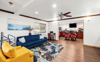 Photo 5 - Comfort Inn Yreka I-5