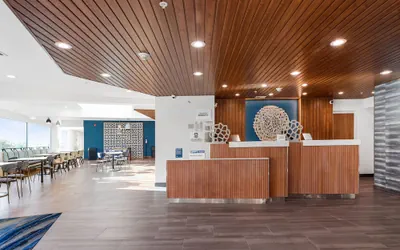 Photo 3 - Fairfield Inn & Suites by Marriott San Francisco Pacifica