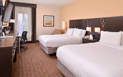 Photo 3 - Holiday Inn Express & Suites Topeka West I-70 Wanamaker by IHG