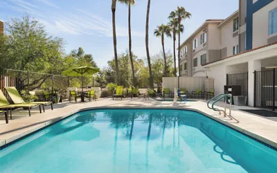 Photo 2 - SpringHill Suites by Marriott Phoenix Chandler/Fashion Center
