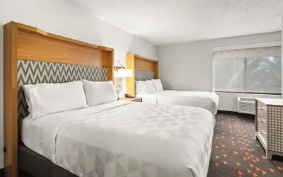 Photo 5 - Holiday Inn & Suites Bothell by IHG