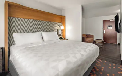 Photo 3 - Holiday Inn & Suites Bothell by IHG