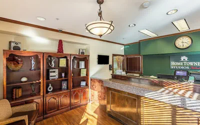 Photo 4 - HomeTowne Studios by Red Roof Atlanta - Chamblee