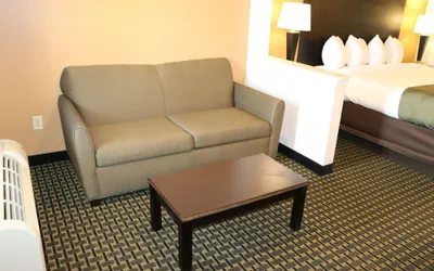 Photo 4 - Highland Inn