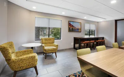 Photo 4 - Hampton Inn Hotel Detroit/Belleville-Airport Area
