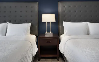 Photo 3 - Garner Hotel Topeka West by IHG
