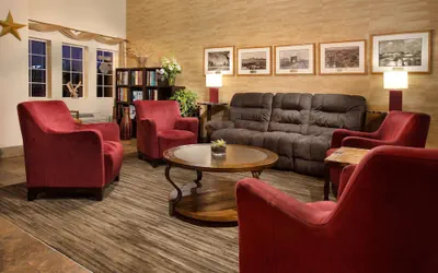 Photo 4 - Coast Hilltop Inn