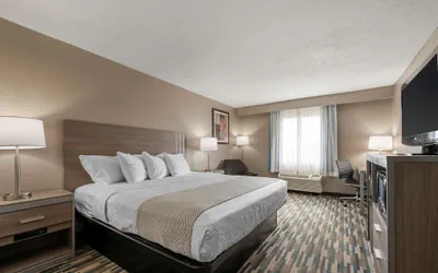Photo 2 - Best Western Edinburgh/Columbus