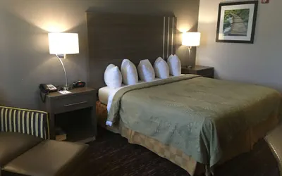Photo 3 - SureStay Plus Hotel by Best Western Edmond