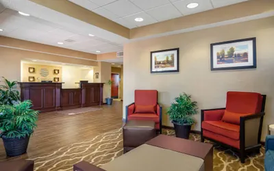 Photo 4 - Comfort Inn & Suites LaGrange East