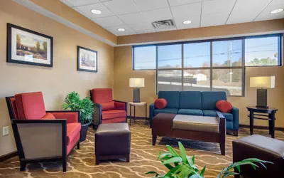 Photo 3 - Comfort Inn & Suites LaGrange East