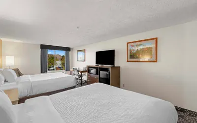 Photo 4 - Clarion Pointe Wenatchee