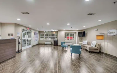 Photo 4 - Sleep Inn & Suites Decatur West