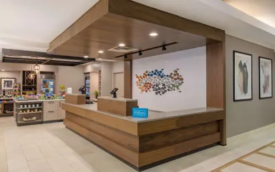 Photo 4 - Hilton Garden Inn Portland/Lake Oswego