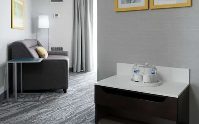 Photo 5 - Hampton Inn & Suites Memphis-Beale Street