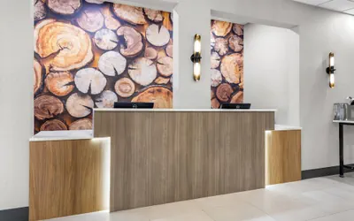 Photo 3 - Brentwood Suites Nashville, an Ascend Collection Hotel
