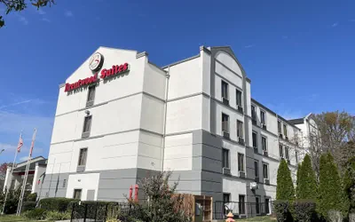 Brentwood Suites Nashville, an Ascend Collection Hotel