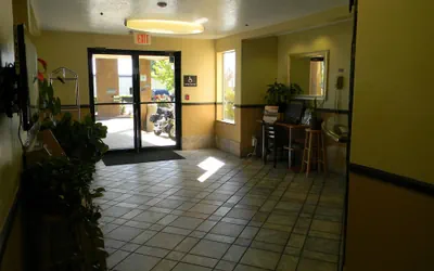 Photo 4 - Motel 6 Wilsonville, OR - Portland