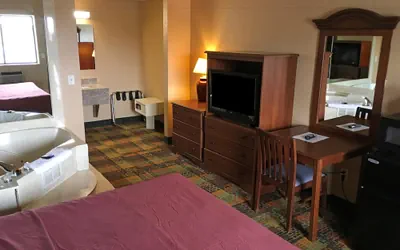 Photo 4 - Americas Best Value Inn Livonia Detroit