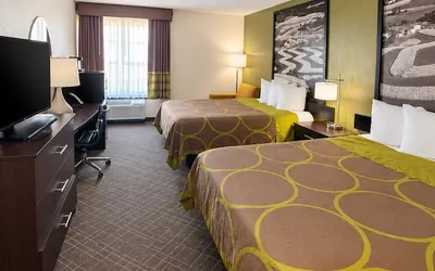Photo 5 - Super 8 by Wyndham Madison South