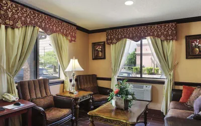 Photo 2 - Super 8 by Wyndham Taylor/Detroit Area