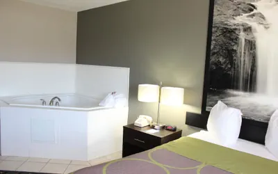 Photo 4 - Super 8 by Wyndham Wyoming/Grand Rapids Area