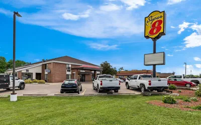 Photo 2 - Super 8 by Wyndham Watertown WI