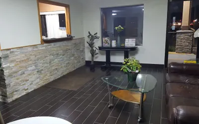 Photo 3 - Americas Best Value Inn & Suites Harrisonville