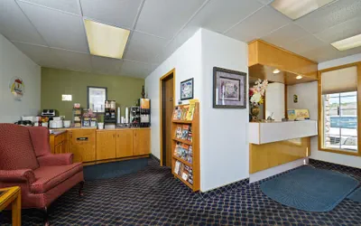 Photo 4 - Super 8 by Wyndham Minot Airport