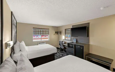 Photo 2 - Super 8 by Wyndham Charlottesville