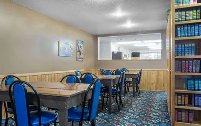 Photo 3 - Super 8 by Wyndham Park Rapids