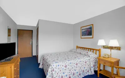 Photo 5 - Super 8 by Wyndham Lake George/Warrensburg Area