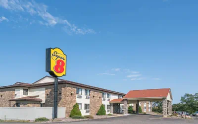Photo 2 - Super 8 by Wyndham Rice Lake