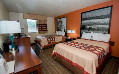 Photo 2 - Super 8 by Wyndham Altoona