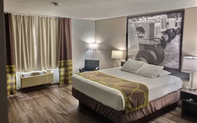 Photo 4 - Super 8 by Wyndham Georgetown