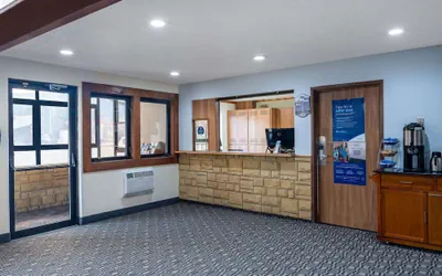 Photo 3 - Super 8 by Wyndham Livingston Yellowstone
