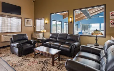 Photo 3 - SureStay Hotel by Best Western Ellensburg