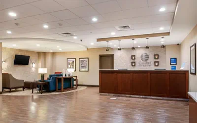 Photo 3 - Comfort Inn & Suites At Copeland Tower