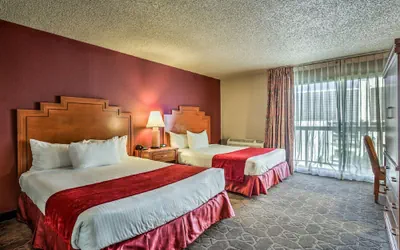 Photo 4 - Edgewater Hotel & Casino Resort