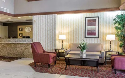 Photo 3 - Comfort Suites Palm Desert I-10