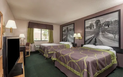 Photo 4 - Super 8 by Wyndham Carrollton