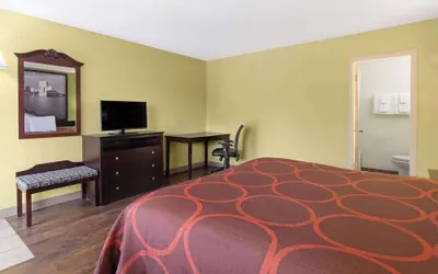 Photo 2 - Super 8 by Wyndham Youngstown/Girard