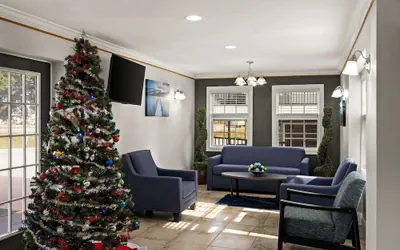 Photo 3 - Quality Inn Ocean Springs - Biloxi East